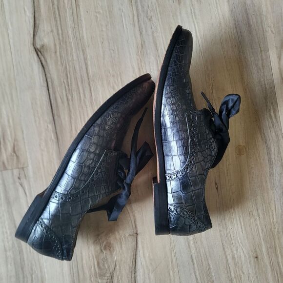 Cole Haan Woman Breslyn Oxford Grey Metallic Croc Embossed SIZE 7B - Picture 8 of 9
